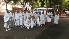 بالفيديو: حجاج مدينة يافا يصلون إلى مكة المكرّمة بسلام 